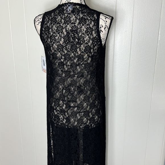 LuLaRoe Joy Sleeveless Kimono - Picture 6 of 6